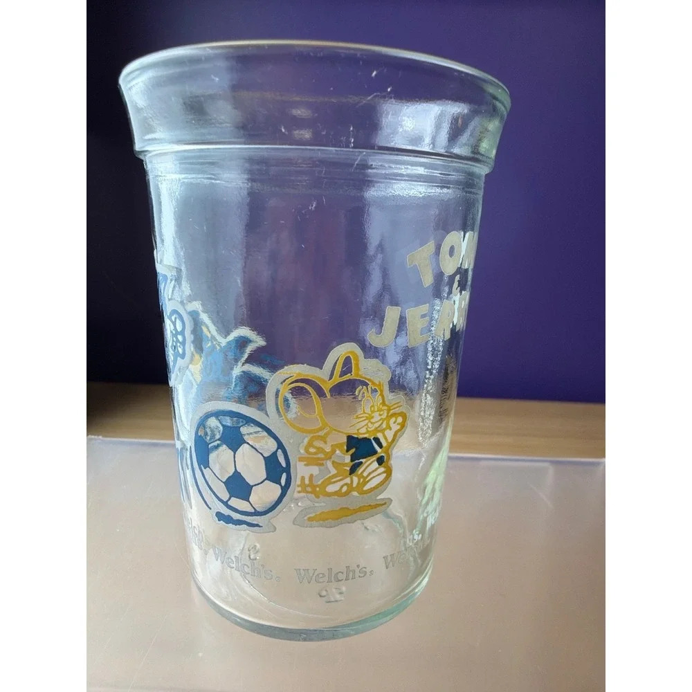 Vintage 1991 Tom & Jerry Welch's Glass Soccer Sports‎ Cartoon Glass